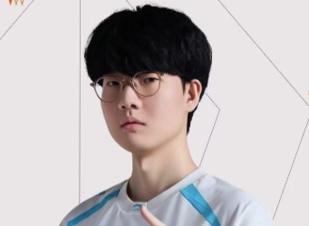 连续两年加冕先锋赛;Viper与BLG携手书写荣耀篇章。 新闻 连续两年加冕先锋赛;Viper与BLG携手书写荣耀篇章。 新闻 连续两年加冕先锋赛;Viper与BLG携手书写荣耀篇章。 新闻