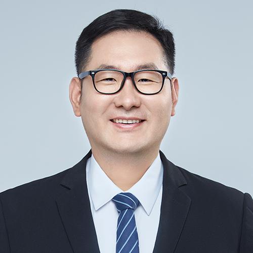 资产定价新范式:从避险转向再通胀的应对策略 股票财经 资产定价新范式:从避险转向再通胀的应对策略 股票财经