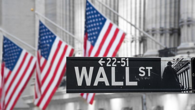 资产定价新范式:从避险转向再通胀的应对策略 股票财经 资产定价新范式:从避险转向再通胀的应对策略 股票财经