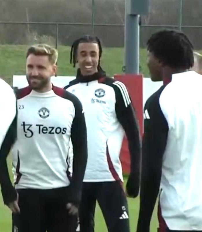 队长袖标下的危机:马奎尔能否在图赫尔的淘汰赛中幸存 体育新闻 队长袖标下的危机:马奎尔能否在图赫尔的淘汰赛中幸存 体育新闻