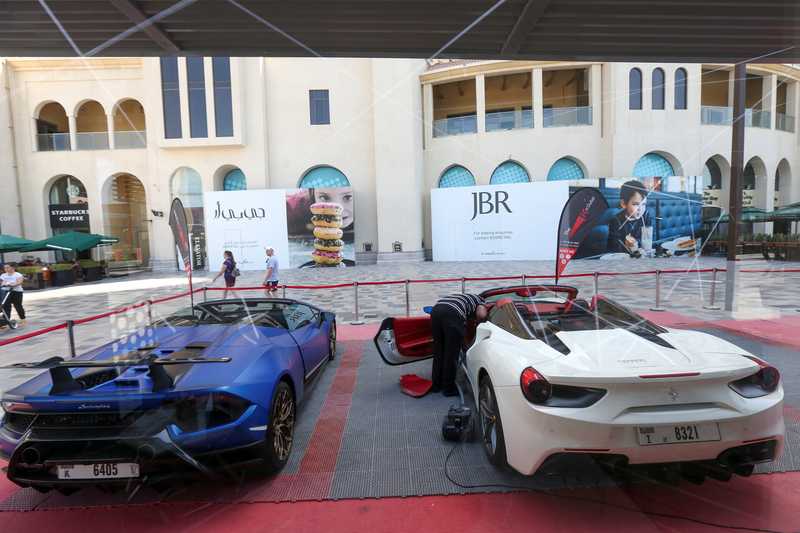 焦虑与避险:超豪华车企如何应对中东市场波动? 汽车科技