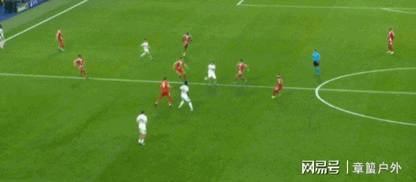 欧冠赛场之辩:竞技逻辑下的皇马失利与战术反思 体育新闻