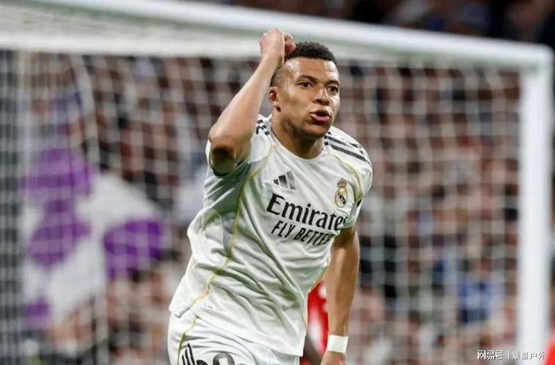 欧冠赛场之辩:竞技逻辑下的皇马失利与战术反思 体育新闻