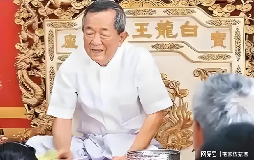  那位从不踏足大陆的风水大师，临终前终于说出了心底的秘密 影视小说